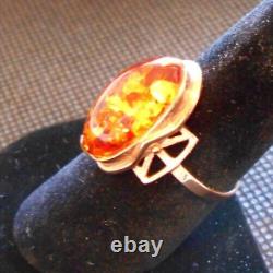 Bague en ambre baltique domée en or rose 583 14k vintage soviétique d'URSS, taille 8