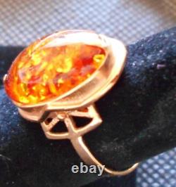 Bague en ambre baltique domée en or rose 583 14k vintage soviétique d'URSS, taille 8