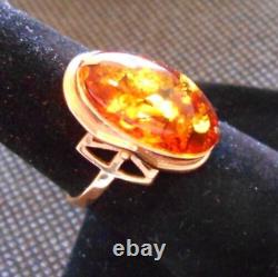 Bague en ambre baltique domée en or rose 583 14k vintage soviétique d'URSS, taille 8