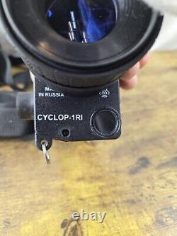 Caméra de nuit russe / soviétique CYCLOP-1 fonctionnant, il suffit de changer la batterie