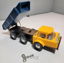 Camion Jouet Rétro RARE Soviétique URSS Russe à Remontage Circa 1960 En Très Bon État