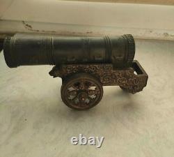 Canon antique en bronze du tsar russe avec roues de chariot soviétique de l'URSS - Grand, rare et vieux 20