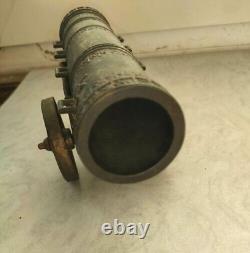 Canon antique en bronze du tsar russe avec roues de chariot soviétique de l'URSS - Grand, rare et vieux 20