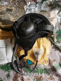 Casque de tankiste d'origine vintage de l'Union soviétique, hiver avec bouchon