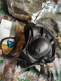 Casque de tankiste d'origine vintage de l'Union soviétique, hiver avec bouchon