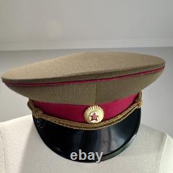 Casquette générale soviétique russe vintage avec passepoil framboise 1960