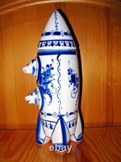 Chiens de l'espace Belka et Strelka, porcelaine de Gzhel, pichet de fusée, Gagarine, URSS soviétique russe