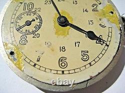 Commandant militaire soviétique russe de la Seconde Guerre mondiale de 1945 montre KIROVSKIE 2MCHZ