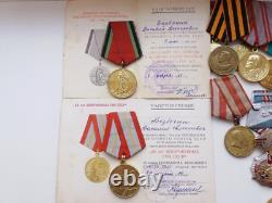 Ensemble soviétique russe de 20 médailles et insignes de vétéran de la Seconde Guerre mondiale, armée URSS. Documents