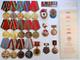 Ensemble Sovi&eacute;tique Russe De 22 M&eacute;dailles, Insignes Avec 10 Documents De V&eacute;t&eacute;ran De La Seconde Guerre Mondiale, Arm&eacute;e De L&rsquo;urss
