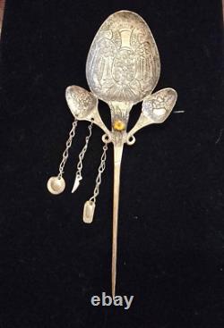 Épinglette vintage traditionnelle / Accessoire en ambre ornemental de Russie soviétique