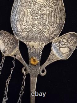 Épinglette vintage traditionnelle / Accessoire en ambre ornemental de Russie soviétique