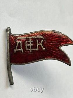 INSIGNE SOVIÉTIQUE RUSSE DISTINCTION URSS POUR ASSISTANCE AUX ENFANTS ET ORPHELINS 1927