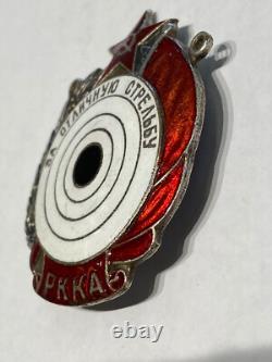 Insigne soviétique de l'URSS pour un excellent tir Rkka, joli 1938