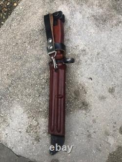 Lame de couteau suspendue en bakélite de la Russie soviétique avec marquage d'Izhevsk