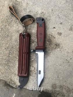 Lame de couteau suspendue en bakélite de la Russie soviétique avec marquage d'Izhevsk