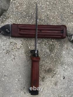 Lame de couteau suspendue en bakélite de la Russie soviétique avec marquage d'Izhevsk