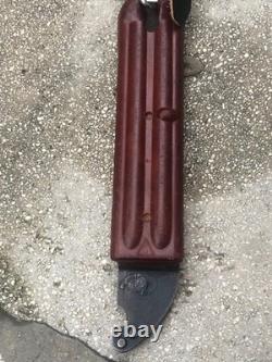 Lame de couteau suspendue en bakélite de la Russie soviétique avec marquage d'Izhevsk