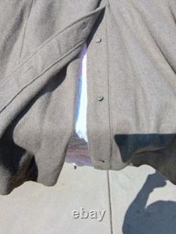 Manteau militaire en laine soviétique yougoslave russe d'origine <br/>