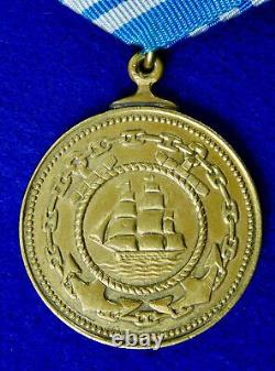 Médaille d'ordre de l'amiral Nakhimov de l'URSS en Russie soviétique pendant la Seconde Guerre mondiale