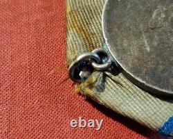 Médaille en argent originale de la Seconde Guerre mondiale WW2 soviétique russe URSS POUR BRAVOURE (1944) 1831418