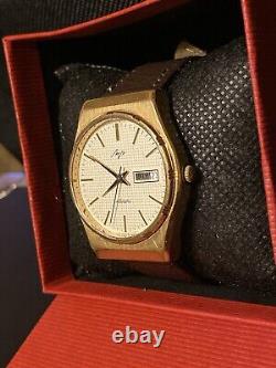 Montre Homme Russe Day-Date Plaqué Or 7 Jewels URSS Soviétique 36MM Nouvelle Batterie