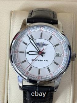 Montre Mécanique Raketa Aviator Sturmanskie Soviétique URSS Militaire Calendrier Jour