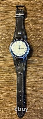 Montre VTG RAKETA URSS Russe SOVIÉTIQUE Analogique Montre de Poignet Paketa Bracelet en Cuir