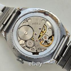 Montre-bracelet soviétique RAKETA vintage 24 heures Pôle Antarctique URSS 2623H