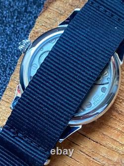 Montre vintage Molniya boussole mécanique pour poignet homme russe soviétique URSS avec bracelet