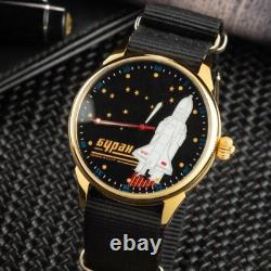 Montre vintage Raketa Spacecraft mécanique Buran soviétique URSS russe pour homme au poignet