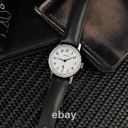 Montre vintage mécanique Pobeda de l'URSS soviétique russe militaire rare avec bracelet neuf du 20e siècle