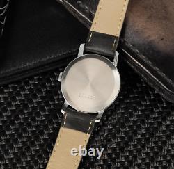 Montre vintage mécanique Pobeda de l'URSS soviétique russe militaire rare avec bracelet neuf du 20e siècle