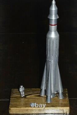 Old Soviétique Russe Vtg Gagarin Space Usr Cosmonaut Rocket Rare Souvenir Vostok