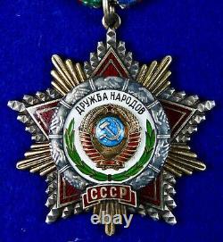 Ordre d'argent de l'Amitié des peuples soviétiques russes de l'URSS de l'époque soviétique #5931 Badge Médaille vintage