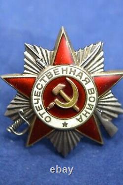 Original SOVIET USSR RUSSIAN SET GROUP OF ORDERS Great Condition 
<br/>  
Original SOVIET USSR RUSSIAN SET GROUP OF ORDERS En Excellent État