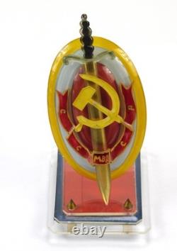 Ornement de bureau de présentation vintage soviétique russe URSS KGB MVD