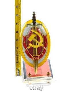 Ornement de bureau de présentation vintage soviétique russe URSS KGB MVD