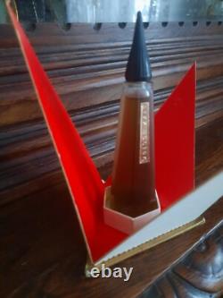 Parfum vintage de l'Union soviétique URSS Vostok des années 1960