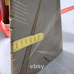 Parfum vintage de l'Union soviétique russe URSS Vostok des années 1960 dédié à Gagarin