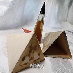 Parfum vintage de l'Union soviétique russe URSS Vostok des années 1960 dédié à Gagarin