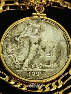 Pendentif en argent Marteau et Enclume russe URSS CCCP de 1924 sur une chaîne en or 18 carats de 24 pouces