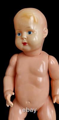 Poupée bébé garçon en celluloïd de grande taille de l'URSS soviétique des années 1950
