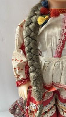 Poupée en plastique vintage de l'URSS soviétique russe, vêtements folkloriques ? Voronezh avec étiquette