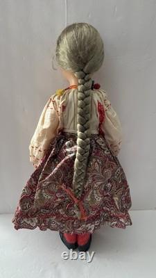 Poupée en plastique vintage de l'URSS soviétique russe, vêtements folkloriques ? Voronezh avec étiquette