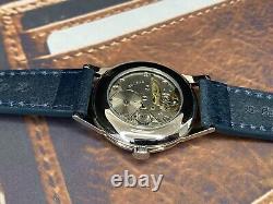 Regarder Raketa Lune & Soleil Planètes Mécanique URSS Russe Copernic Vintage Soviétique