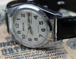 Rêve? Vieille Urss Russie Soviet Mécanique Montre De Poignet Raketa Serviced