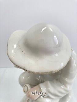 Statuette de géologue junior soviétique russe de l'URSS, avec bordure en or 14 carats en faïence de Polonskiy