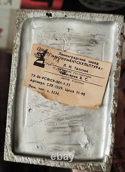 Statuette soviétique vintage du grand écrivain russe Léon Tolstoï sculpture URSS