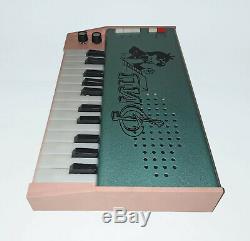 Synthesizer Analogique Vintage Sovietique Pif (piano Russe À Clavier Synthé Rare)